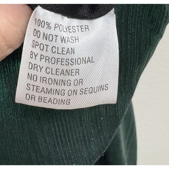 Elegant Green Maxi Dress - Picture 7 of 9